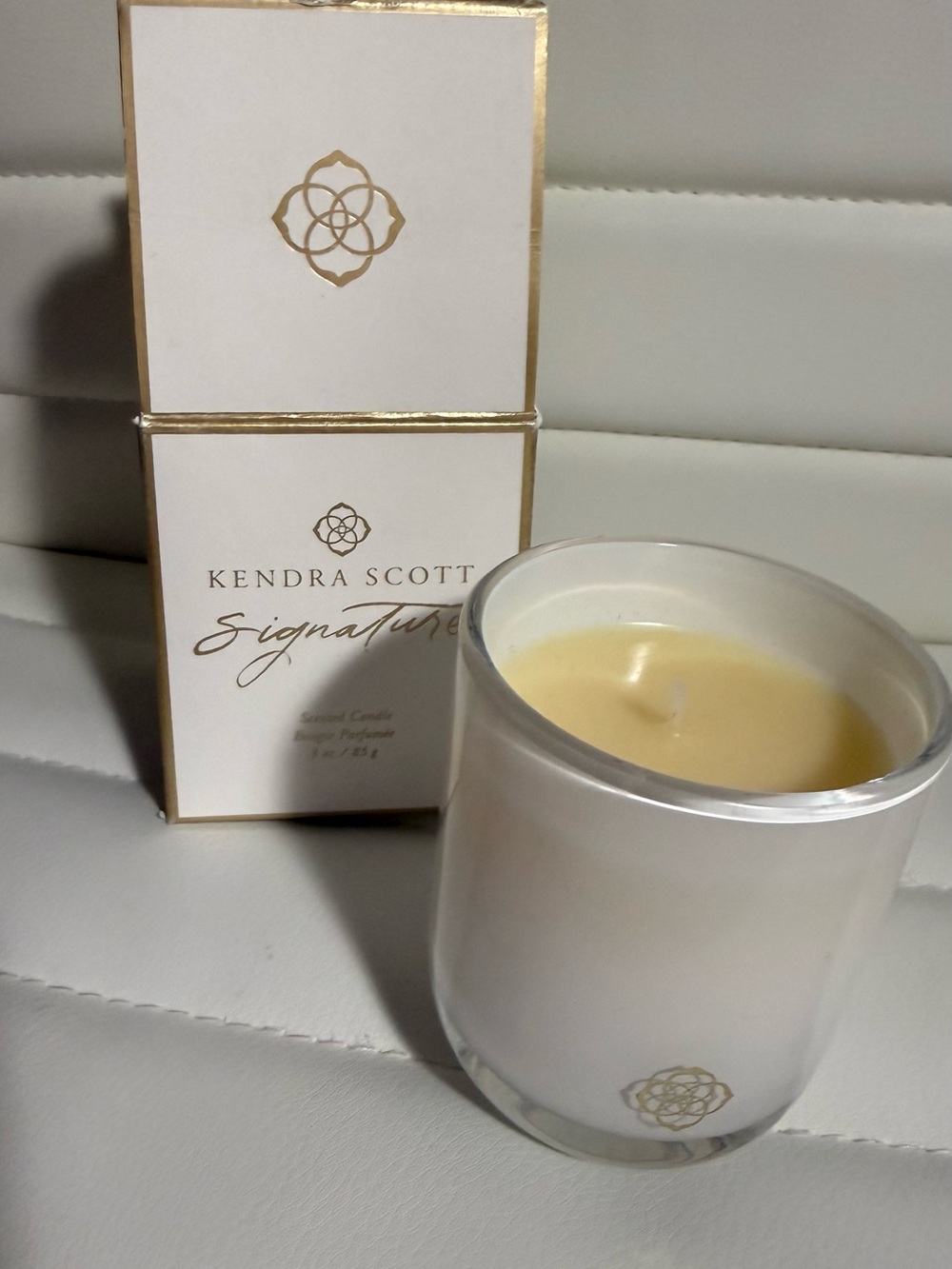 Kendra Scott White & Gold Signature Scented Candle
